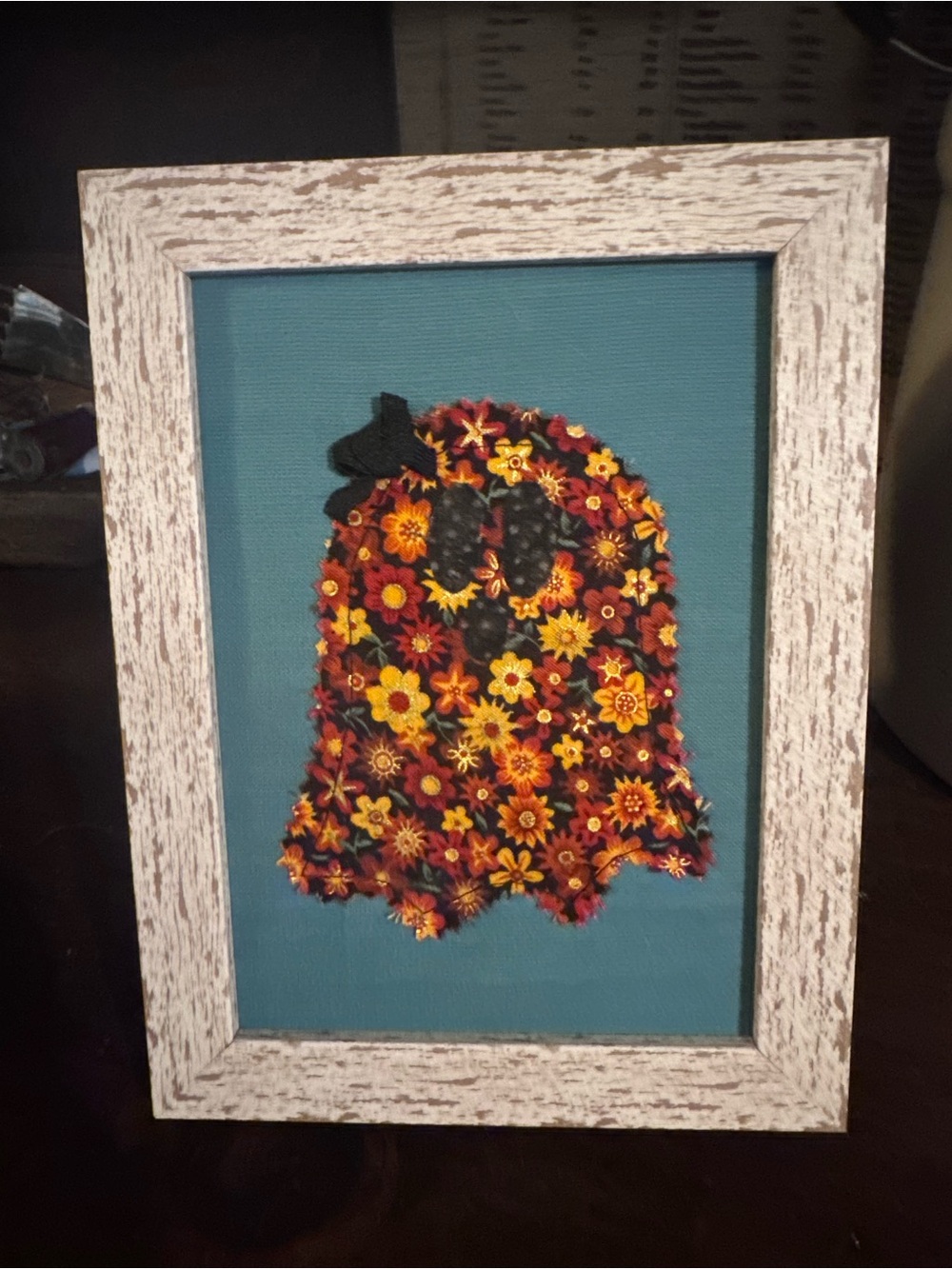 Handcrafted Floral Framed Ghost 5x7 Wall Art - Teal Background